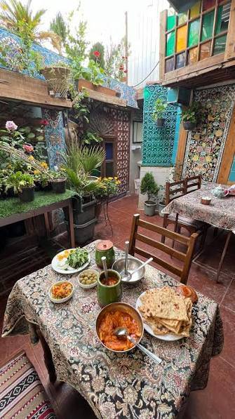رستوران سنتی سرای مهر